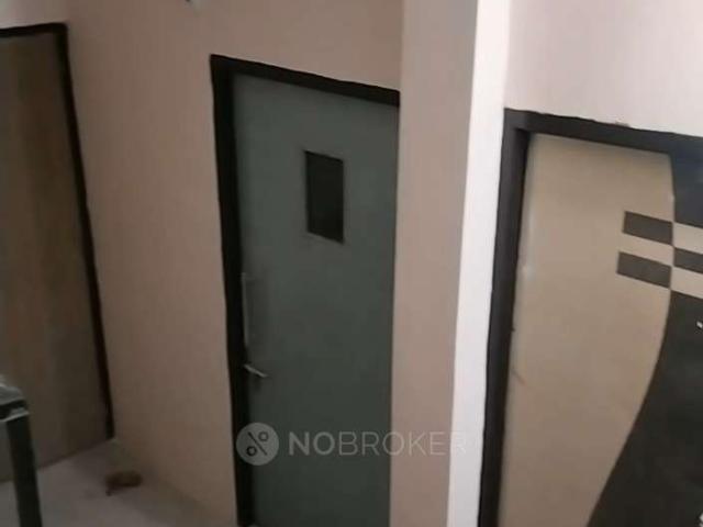 2 BHK Flat In Sb for Rent In Nai Basthi Dundhahera