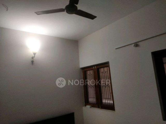 2 BHK Flat for Rent In Indiranagar