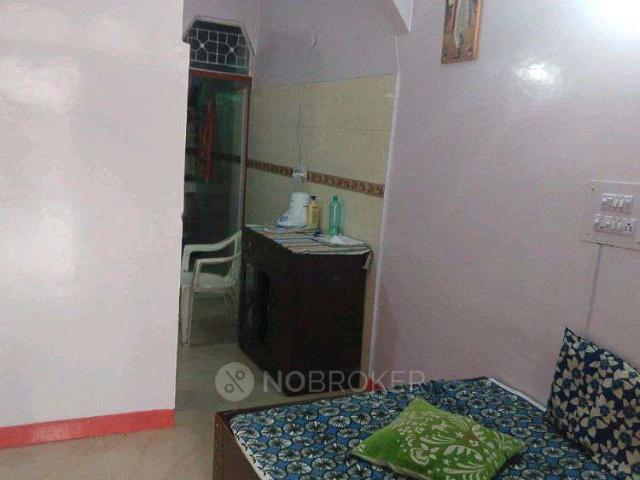 2 BHK Flat In Sb for Rent In Janak Puri East