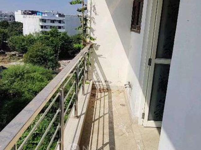 2 BHK Flat In Sb for Rent In Sector 46