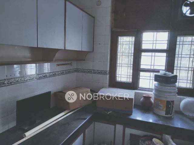 1 BHK Flat In Sb for Rent In Sector 15