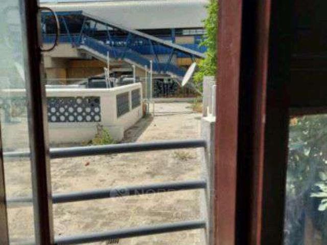 2 BHK Flat In Sb For Sale In Okhla