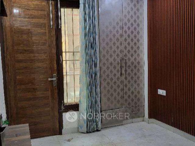 2 BHK Flat In Sb For Sale In 39, Sector 15, Pocket 4, Sector 15b, Rohini, Delhi, 110089, India