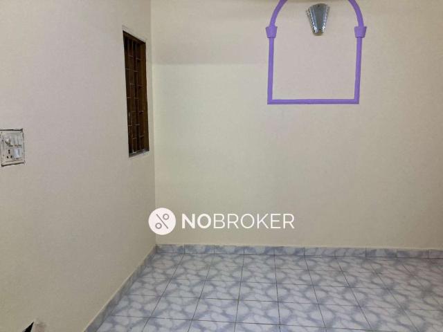 2 BHK Flat In Sd For Sale In East Of Kailash