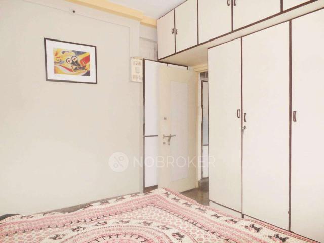 2 BHK Flat In Sea Pearl Chs For Sale In Bandra West