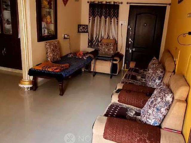 2 BHK Flat In Seshadri Towers, Kukatpally For Sale In Vivekananda Nagar