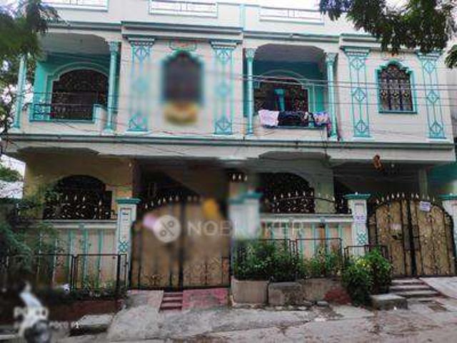 2 BHK Flat In Shamsher Gunj For Sale In Rajanna Bowli