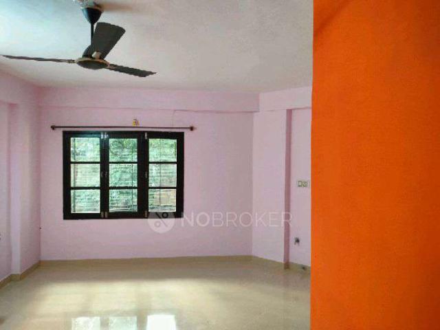 2 BHK Flat In Shanthi Park Apartments for Rent In Wh8r+vc6, Shanthi Park Apartments Driveway, Kottapalya, Jayanagara 9th Block, Jayanagar, Bengaluru, Karnataka 560041, India