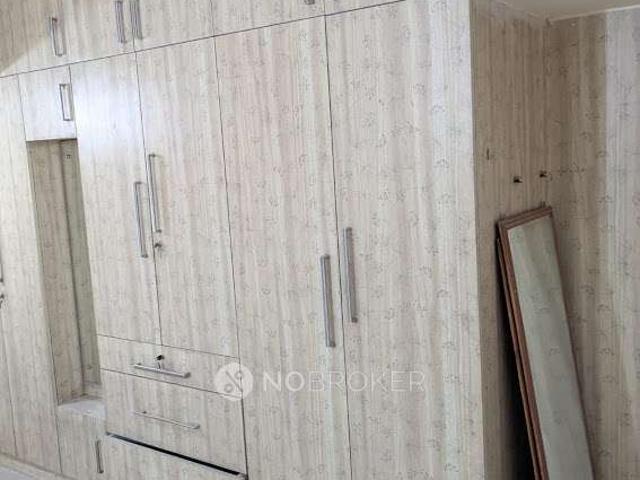 2 BHK Flat In Shanthi Park Apartments, Jayanagar For Sale In Jayanagar