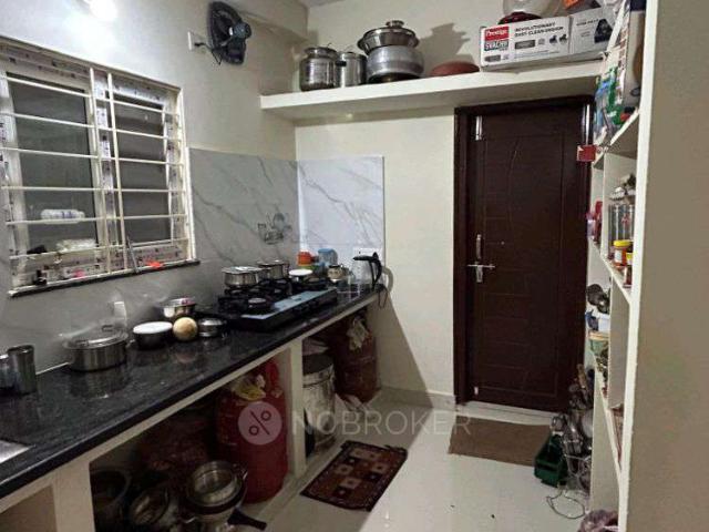 2 BHK Flat In Shanthi Plaza Block b, Bowrampet For Sale In