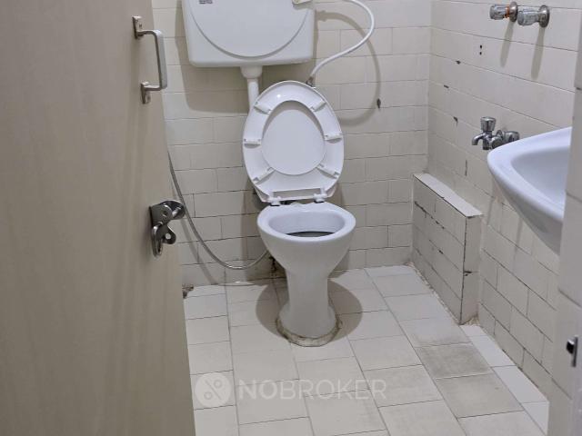 2 BHK Flat In Shanti Park Apartments for Rent In Jayanagar