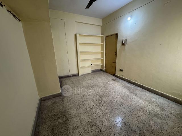 2 BHK Flat In Shanti Sagar Apartment For Sale In Begumpet