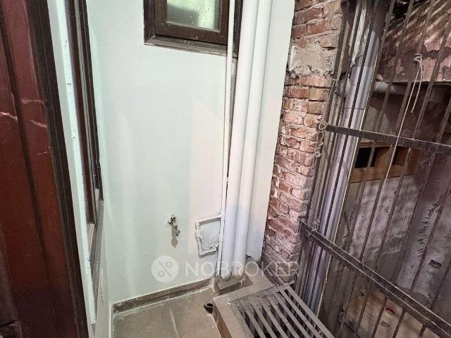 2 BHK Flat In Shakti Khand 3 for Rent In Shakti Khand Iii