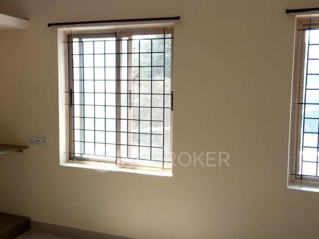 2 BHK Flat In Shashikiran Apartment for Lease In Banashanka