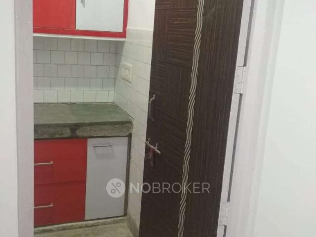 2 BHK Flat In Sheesh Mahal Apartment, Shalimar Bagh, Shalima