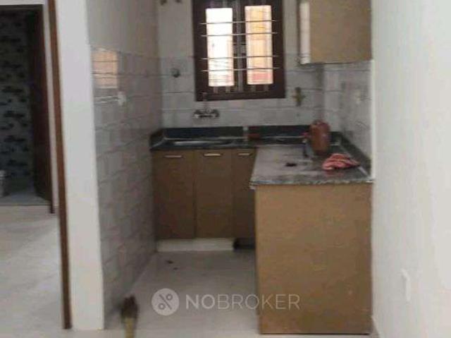 2 BHK Flat In Shiv Apartment, Mahavir Campus for Rent In Chhatarpur