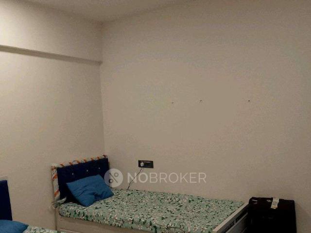 2 BHK Flat In Shiv Shakti For Sale In Malad East