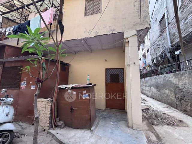 2 BHK Flat In Shivaji Enclave For Sale In Tagore Garden Extension
