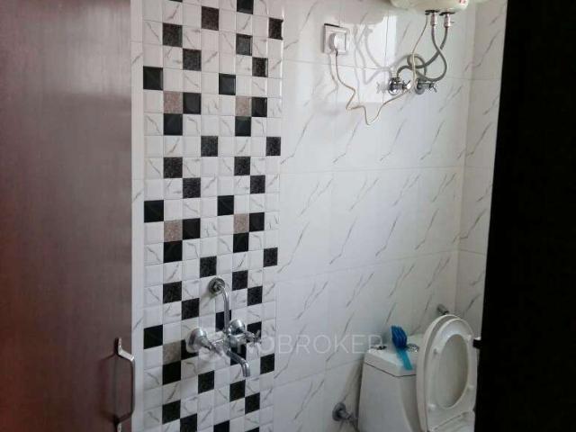 2 BHK Flat In Shivdutt Apartment for Rent In Sector 24