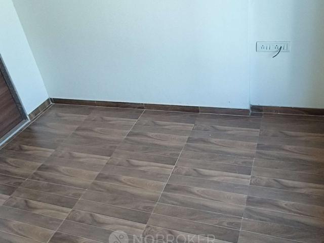 2 BHK Flat In Shraddharpan Hum Sub Chsl For Sale In Kandivali West