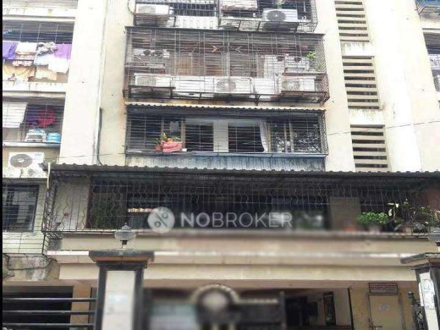 2 BHK Flat In Shree Vallabh Apartments, Malad West, Malad We