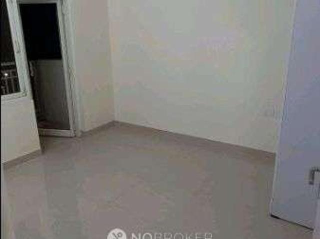 2 BHK Flat In Shree Vardhman Mantra for Rent In Sector 67