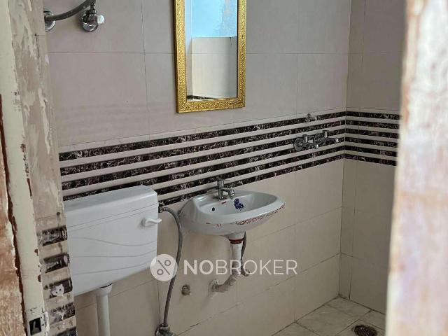 2 BHK Flat In Shree Vardhman Flora For Sale In Sector 90