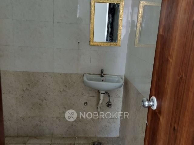 2 BHK Flat In Shree Vardhman Green Court for Rent In Sector 90