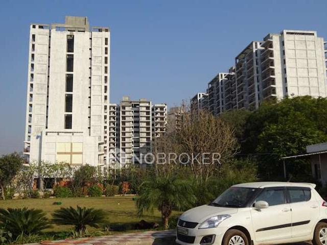 2 BHK Flat In Shree Vardhman Green Court For Sale In Sector 90