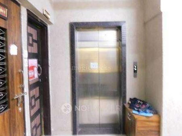 2 BHK Flat In Shri Arham Bluz For Sale In Andheri West