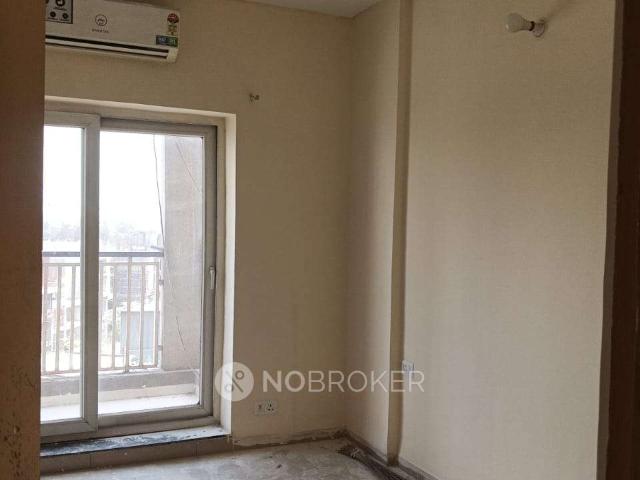 2 BHK Flat In Shri Radha Sky Garden for Rent In Greater Noida West