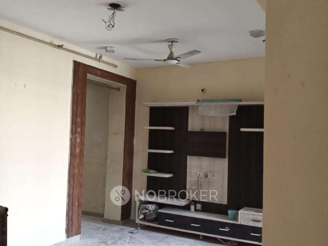 2 BHK Flat In Shri Radha Sky Garden for Rent In Greater Noida West