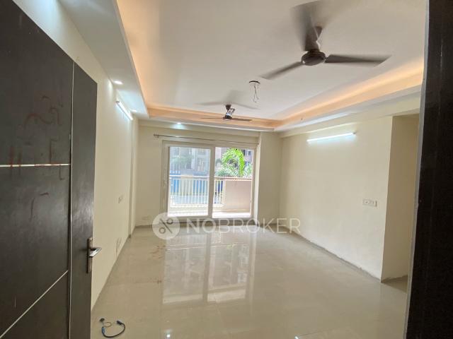 2 BHK Flat In Shri Radha Sky Garden for Rent In Sector 16b