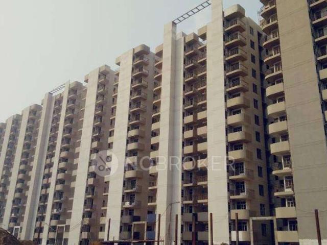 2 BHK Flat In Signature Global Solera for Rent In Sector 1