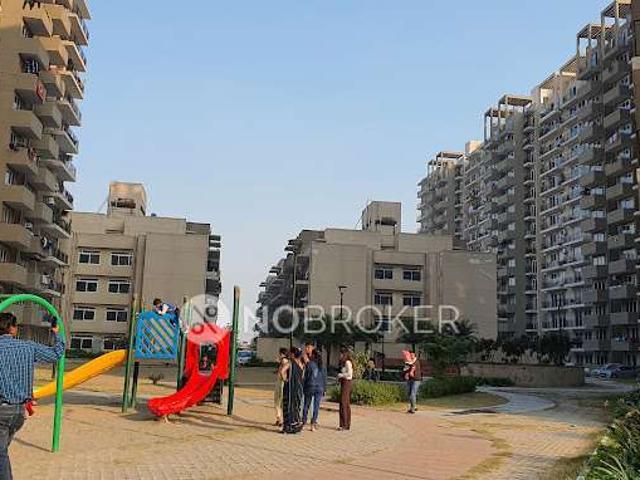 2 BHK Flat In Signature Global Solera for Rent In Sector 107