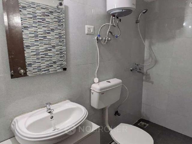 2 BHK Flat In Signature Global The Roselia for Rent In Sector 95a