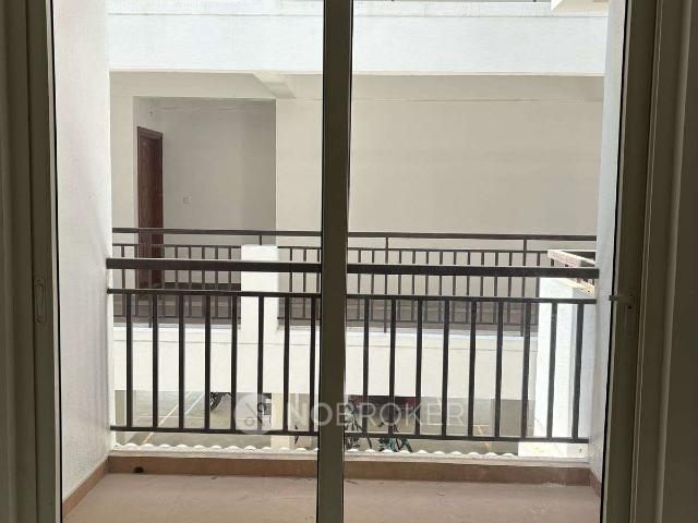2 BHK Flat In Signature Splendor For Sale In Chandapura