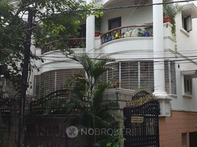 2 BHK Flat In Silent Valley for Rent In Banjara Hills