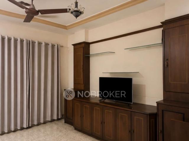 2 BHK Flat In Silver Thread For Sale In Santacruz East