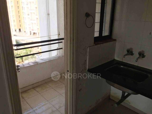 2 BHK Flat In Silver Springs for Rent In Wagholi