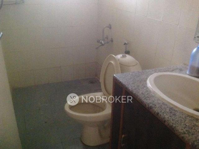 2 BHK Flat In Silver Stone Apartments For Sale In Doddanekkundi
