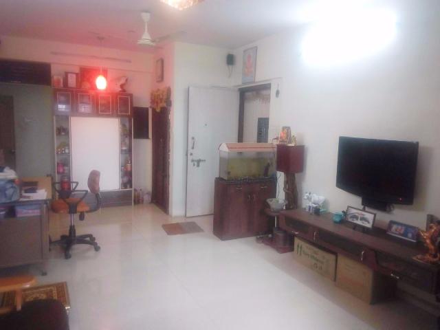 2 BHK Flat In Solitaire Star For Sale In Malad West