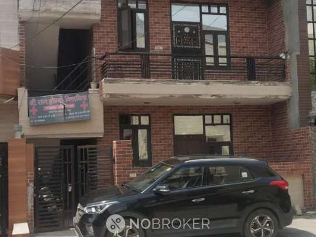 2 BHK Flat In South Blick for Rent In Sector 91