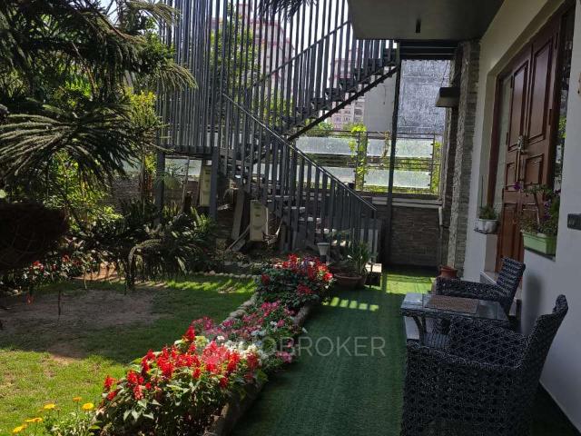 2 BHK Flat In South City 1, Sector 41 for Rent In South City I