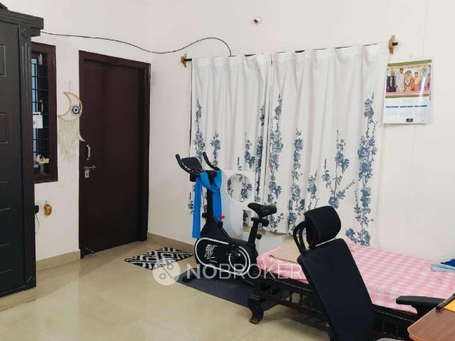 2 BHK Flat In Sree Devi Apartment For Sale In Manikonda Ja