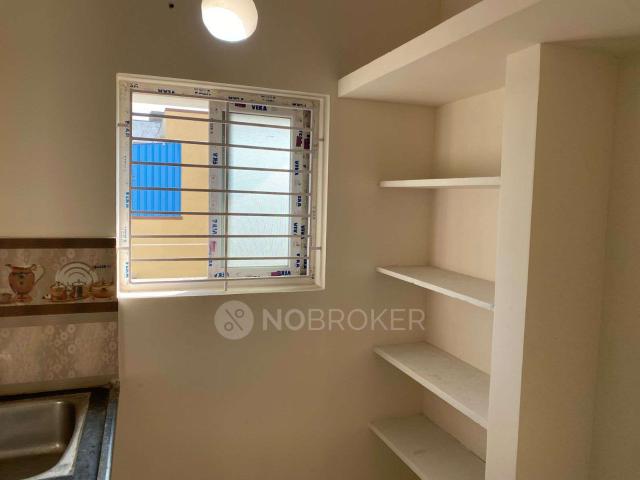 2 BHK Flat In Sri Maha Velan Apartemnt For Sale In Red Hills