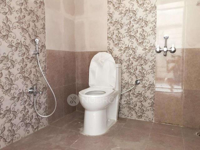 2 BHK Flat In Sri Pavani Residency, Kukatpally for Rent In