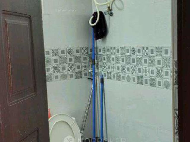 2 BHK Flat In Sri Sai Smaran For Sale In Dooravani Nagar