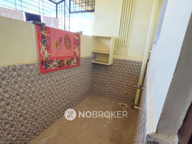2 BHK Flat In Sri Sai Sridevi Nilayam, Hmt Swarnapuri For Sa