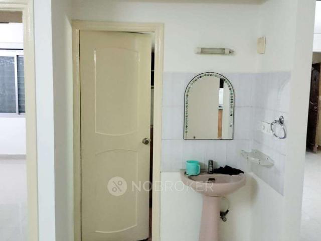 2 BHK Flat In Srinivasa Sai Poorna Paradise for Rent In Hsr Layout